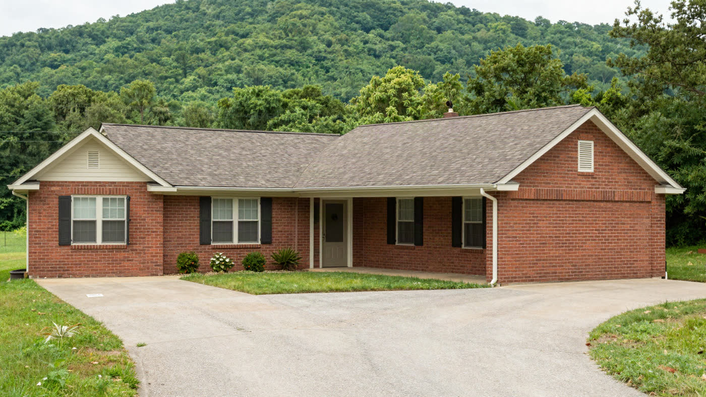 Downsizing in Tennessee: How Seniors Sell Fast in 2026