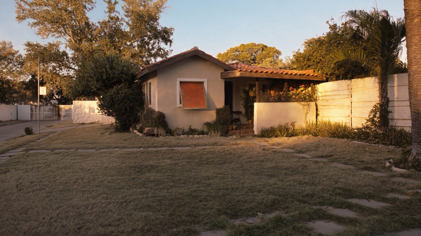 Why Investors Buy Distressed Houses San Antonio TX